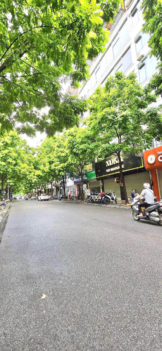 Nhà 8 Tầng Mặt Ngõ Kinh Doanh Nguyễn Văn Huyên, Cầu Giấy - 68m², 35 Tỷ