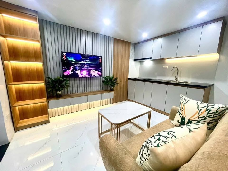 Nhà Lô Góc Trung Phụng, Đống Đa - 20m² x 5T, Kinh Doanh Nhỏ - 4.15 Tỷ