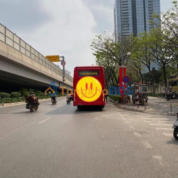 Nhà 6 Tầng Thang Máy Trung Kính, Cầu Giấy - 49m², 15 Tỷ, Ô Tô Vào Nhà