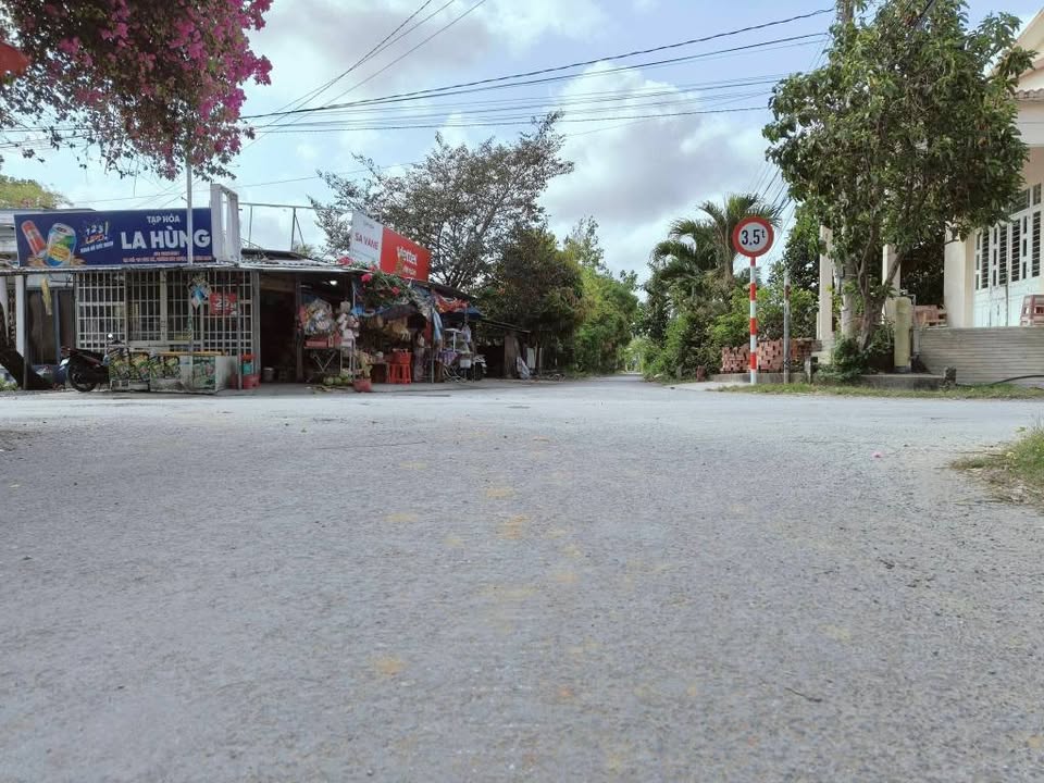 Bán Nền Mặt Tiền Đường Nhựa Bình Đại 60m² - Sổ Hồng Thổ Cư