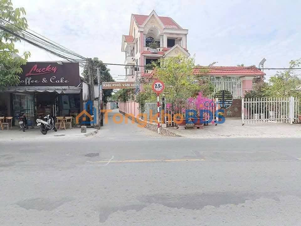 Cho thuê nhà hẻm xe hơi Phường Phú Khương, Bến Tre - 100m²