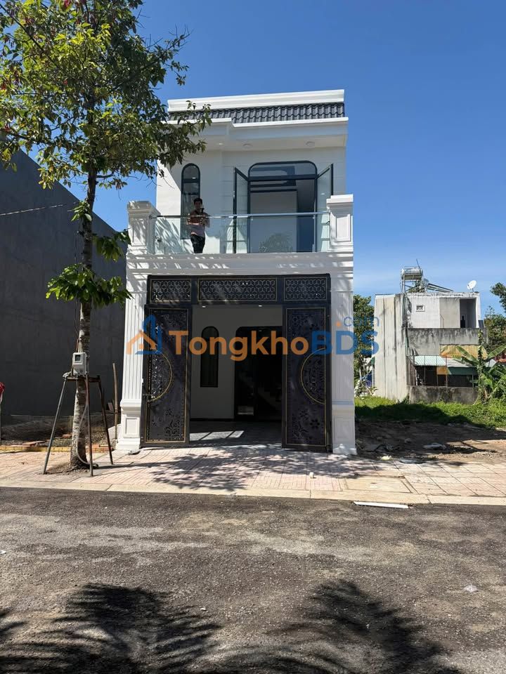 Nhà 1 Trệt 1 Lầu 90m² - Khu GodenA, Thuận An - Giá 2.5 Tỷ