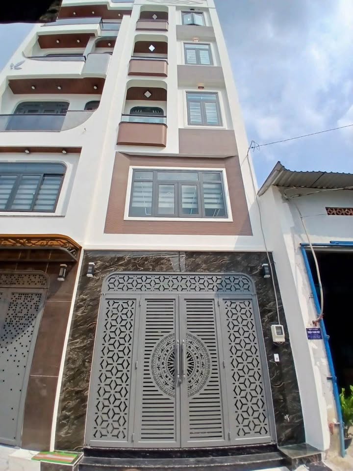 Nhà 1 Trệt Lửng 3 Lầu Hẻm Xe Hơi Chiến Lược, Bình Tân - 56m² Giá 7.3 Tỷ