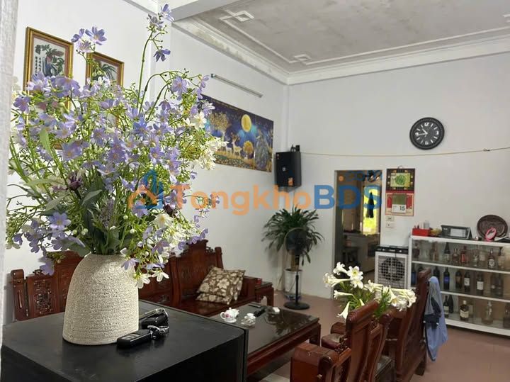 Nhà 3 Tầng Mặt Tiền Lê Lợi, TP Lào Cai - 4.2 Tỷ, Sẵn Sàng Kinh Doanh