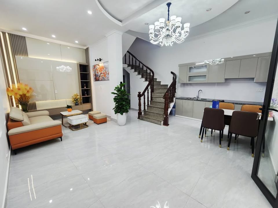 Nhà 3 Tầng 45m² Mặt Ngõ 161 Thiên Lôi, Hải Phòng - Sân Chung Rộng, Giá 3.5 Tỷ