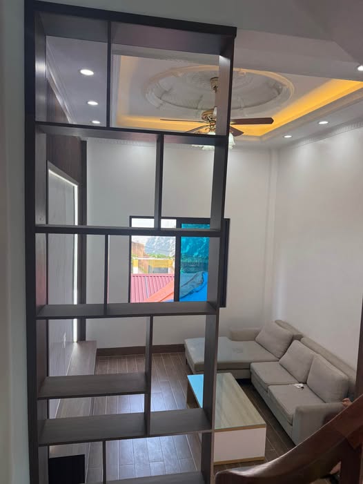 Nhà 5 Tầng Nam Phù, Thanh Trì 51m² - Ngõ Ô Tô, Giá 6.x Tỷ