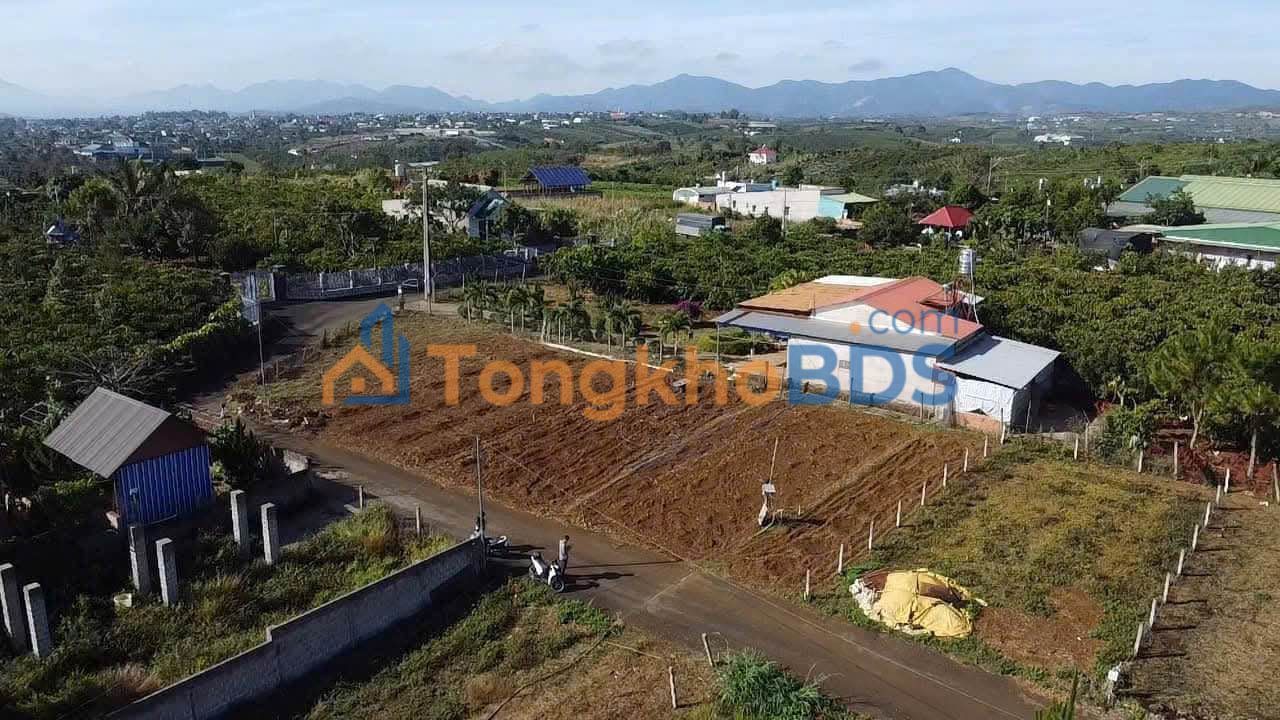 Bán Đất Nền 200m² Phùng Hưng, Bảo Lộc - Sổ Hồng Thổ Cư, Giá Ngộp 1.35 Tỷ