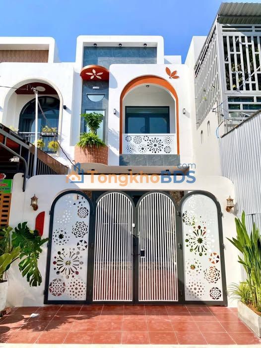 Nhà 2 Tầng 85m² MT Đường Số 2, Rạch Giá - Tặng Nội Thất Cao Cấp