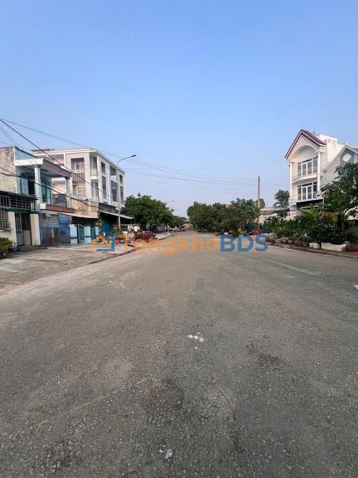 Nhà Mặt Tiền Nguyễn Văn Tạo, Nhà Bè - 129m², 6 Tỷ, Kinh Doanh Đỉnh Cao