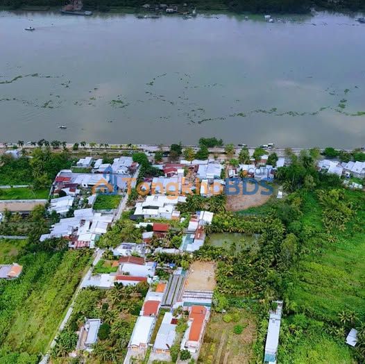 Bán Gấp Townhouse Mặt Tiền Sông Cổ Chiên Vĩnh Long 200m² - Giá 3.5 Tỷ