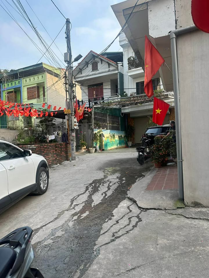 Đất Nền Hạ Long 100m² Giá 1 Tỷ - Sổ Đỏ Sẵn Sàng