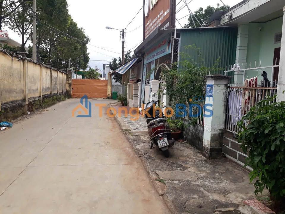 Bán Đất Tặng Nhà Cấp 4 Hẻm 259 Phan Bội Châu, Buôn Hồ 86.5m² - Giá 3.2 Tỷ