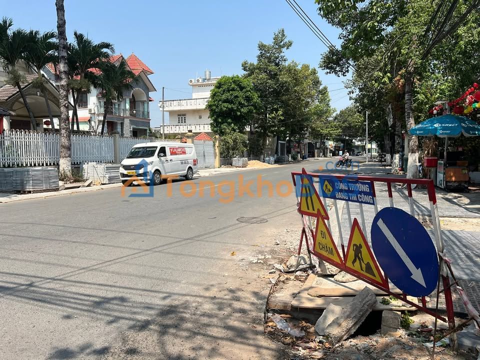 Nhà Mặt Tiền Trần Văn Ơn Dĩ An - Kinh Doanh Sầm Uất - 229m² - 10.5 Tỷ