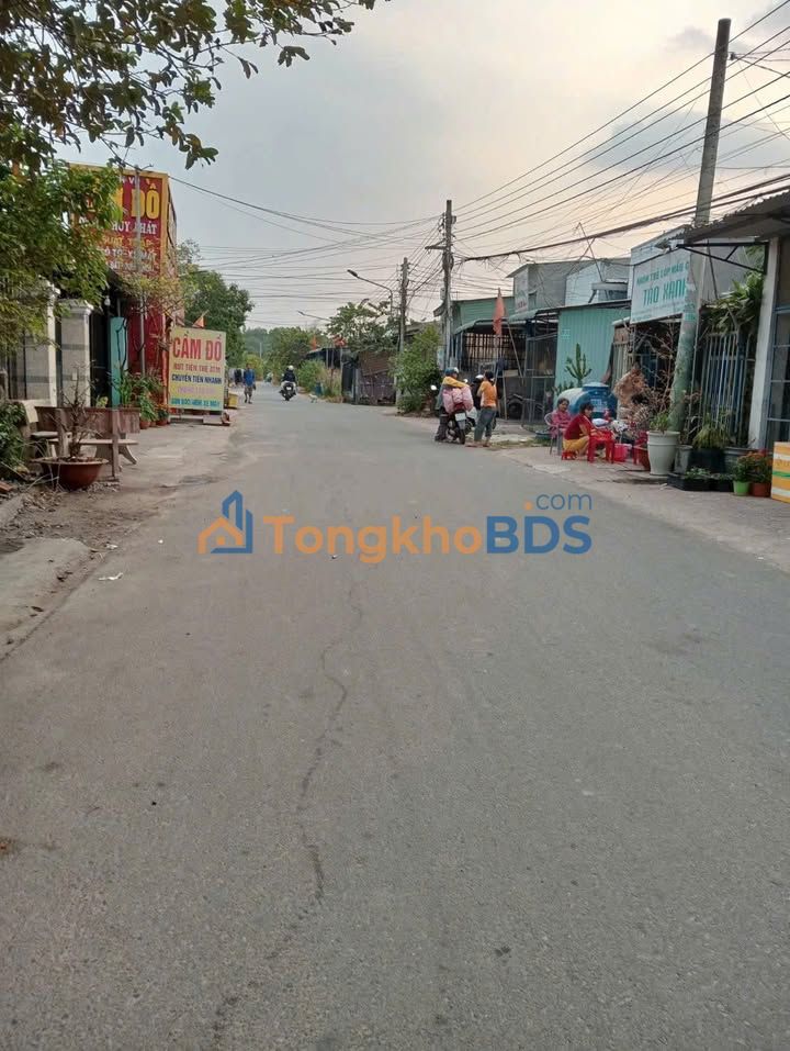 Đất thổ cư 600m² mặt tiền đường 744, Bến Cát, Bình Dương - Giá 2.1 tỷ