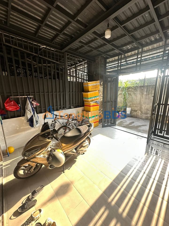 Nhà 96m² Sổ Riêng Phường Dĩ An, Bình Dương - 3PN, 2 Tầng - Giá 4.2 Tỷ