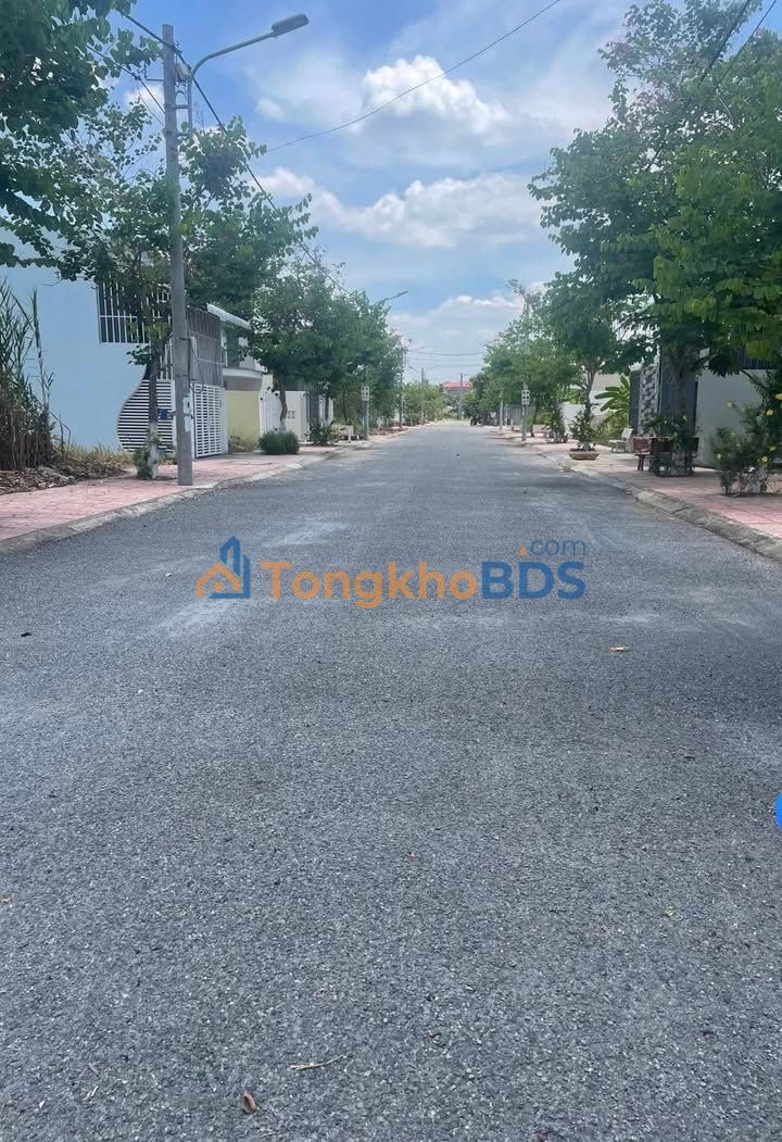 Bán Nền Đất Vĩnh Long 113.5m² Thổ Cư - Gần Trung Tâm Hành Chính