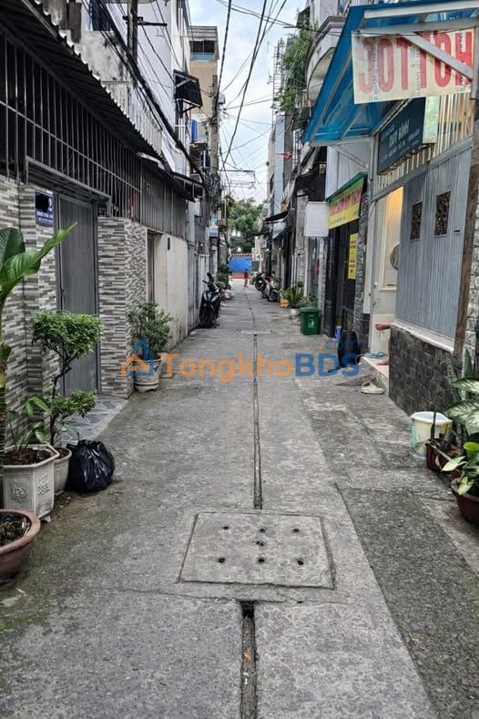 Nhà 2 Tầng Nguyễn Trọng Tuyển 92m² - Giá 8.5 Tỷ TL