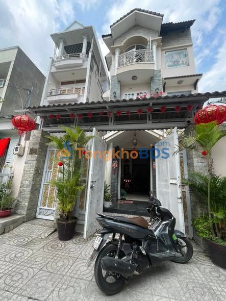 Biệt Thự KĐT Tên Lửa 160m² - 2 Mặt Tiền - Full Nội Thất Sang Trọng