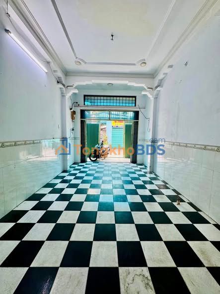 Nhà Mặt Tiền Âu Cơ, Quận 11 - 49m² Kinh Doanh Ổn Định 20-30tr/tháng