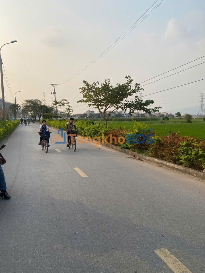 Bán Nhanh 3.3 Sào Đất Ruộng Mặt Tiền 21m - Đông Triều, Quảng Ninh