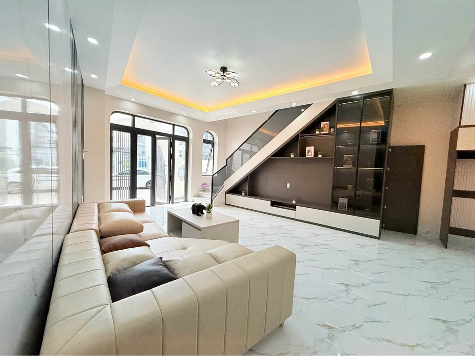 Nhà Mặt Tiền Sương Nguyệt Ánh, Rạch Giá - 121m², 2.99 Tỷ, Tặng Nội Thất