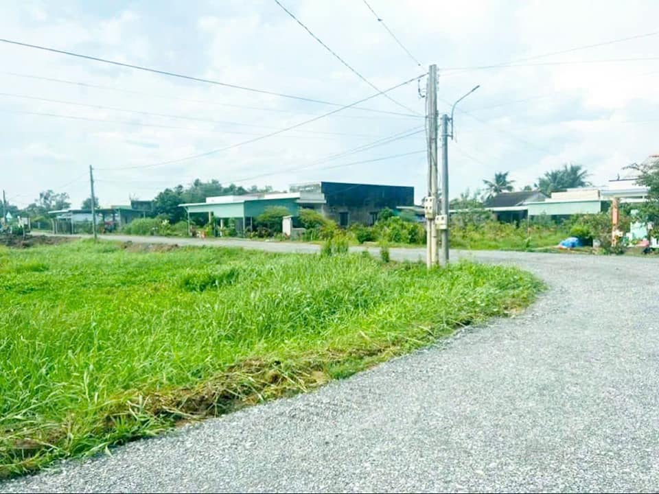 Đất thổ cư MT Nguyễn Thị Lầu, Tân Trụ, Long An - 214m² Giá 880 triệu