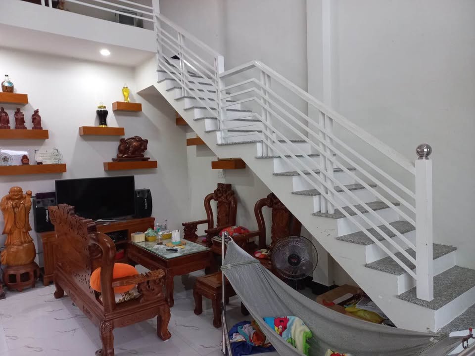 Bán Đất Tặng Nhà Phố Long Xuyên 100m² - Sổ Hồng Đầy Đủ
