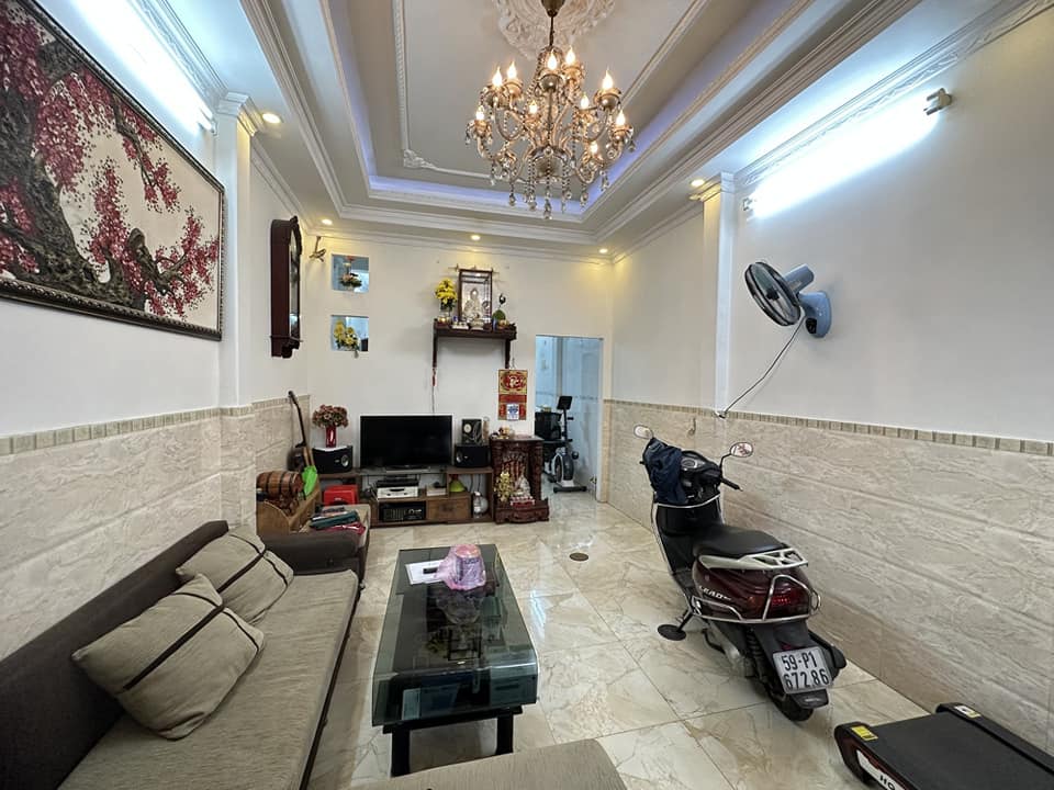 Nhà Phố Kinh Doanh Lạc Long Quân, Bình Tân - 50m² Giá 5 Tỷ