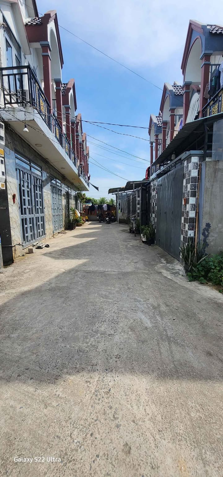 Bán Gấp Đất Sổ Hồng Đường Gò Hưu, Đức Hòa - 100m² Giá 1.35 Tỷ