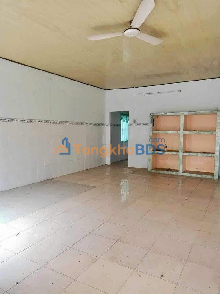 Nhà Mặt Tiền Kênh Hẻm 573 Tân An - 1.38 Tỷ - Xe Hơi Tới Nhà