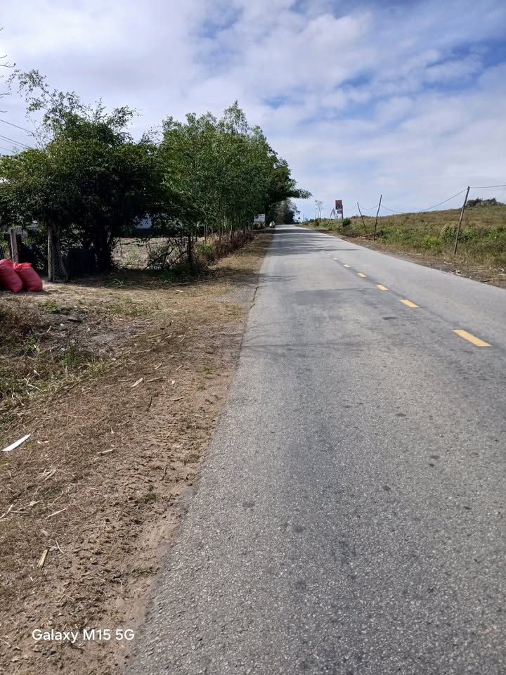 Bán đất & nhà mặt tiền Đường 667, Kông Yang, Gia Lai - 200m² giá tốt