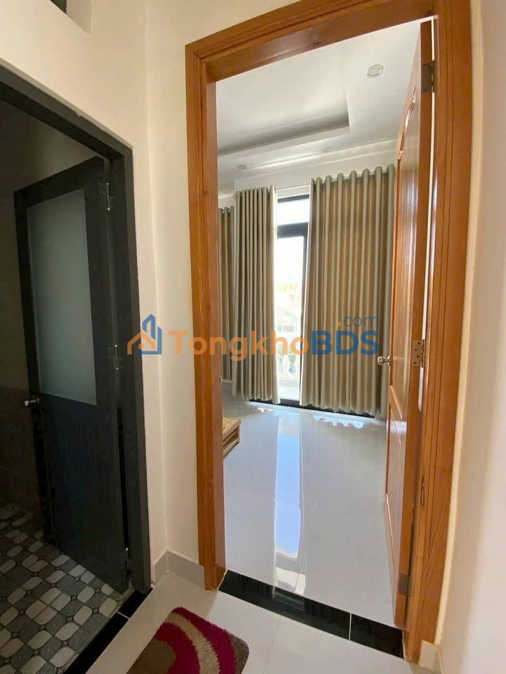 Nhà 3 tầng hẻm Lê Hồng Phong, Vũng Tàu - 4PN giá 10 triệu/tháng