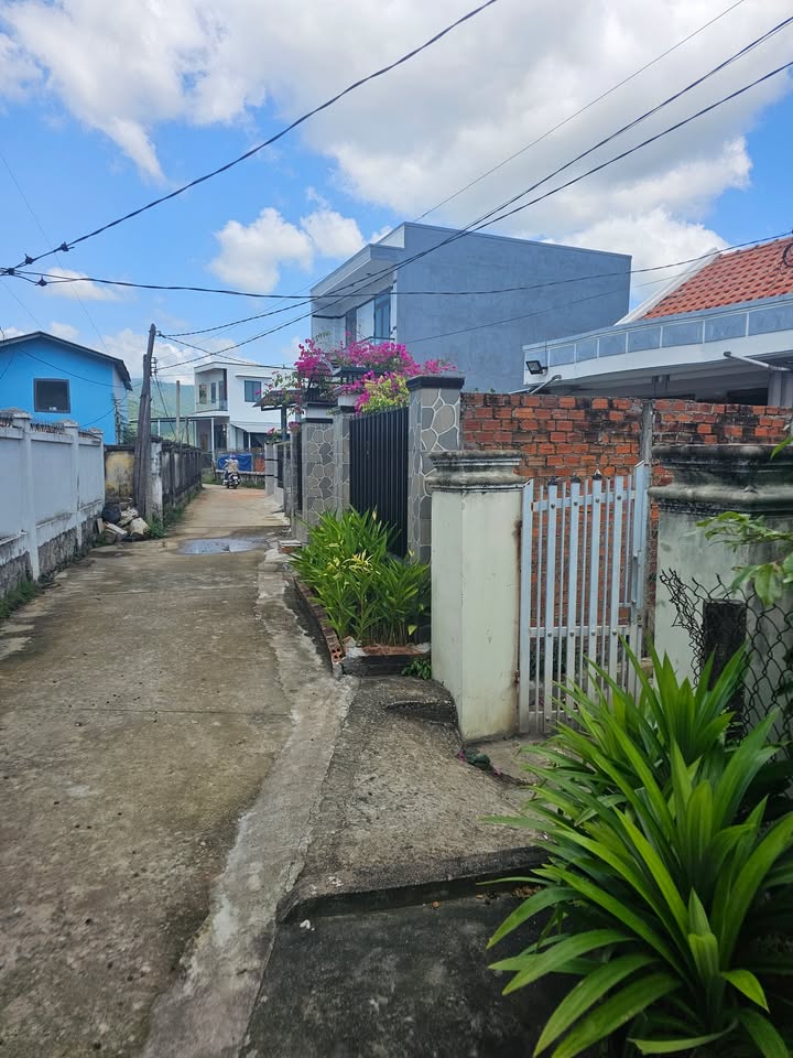 Bán Đất Thổ Cư 134m² Gần UBND Xã Tu Bông - Sẵn Nhà Cấp 4, Giá 1 Tỷ