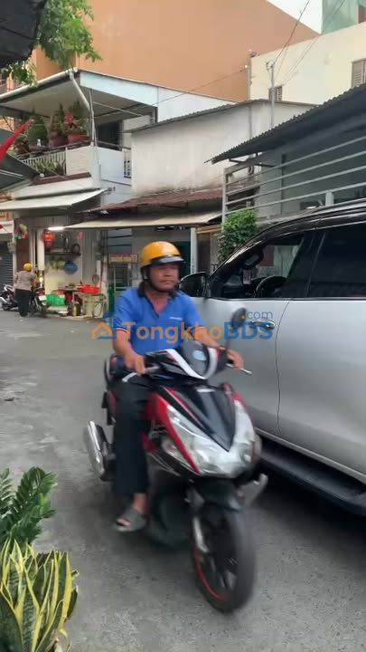 Nhà Phố Gò Vấp 6.9 Tỷ - Góc 3 Mặt Tiền, Hẻm Xe Hơi Thông Quang Trung