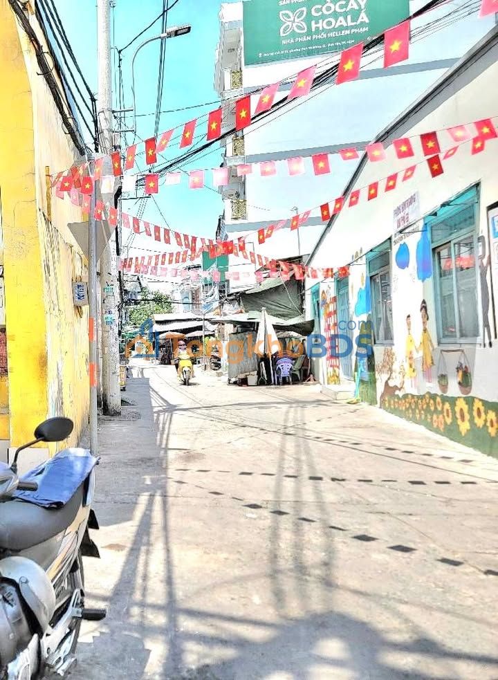 Bán đất Tỉnh Lộ 10, Bình Chánh 56m² - Sổ hồng, hẻm xe tải - 4.5 tỷ