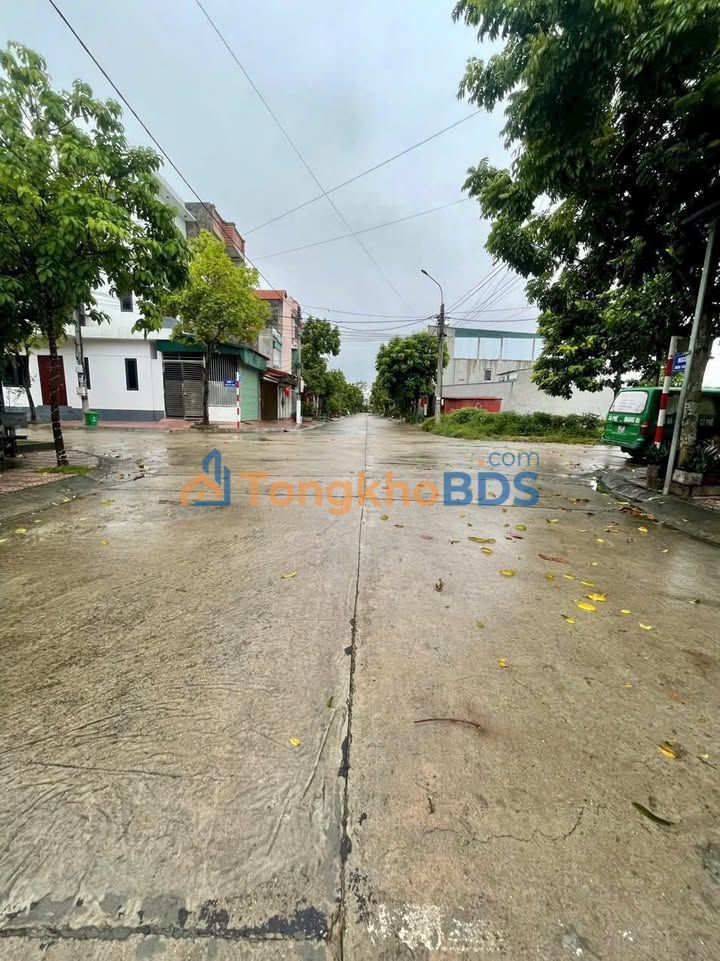 Bán đất 100m² Giàn Chiếu, Tam Dương - Sổ hồng thổ cư, giá 2 tỷ