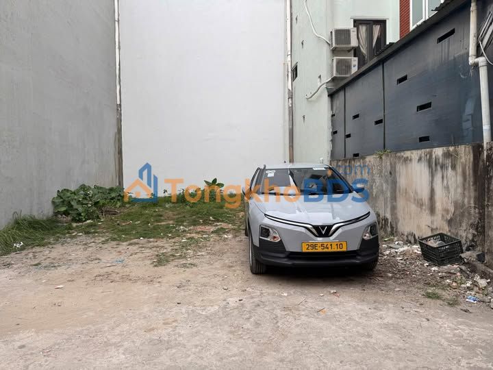 Đất phân lô Lai Xá 42m² 6 tỷ - Sổ đỏ chính chủ