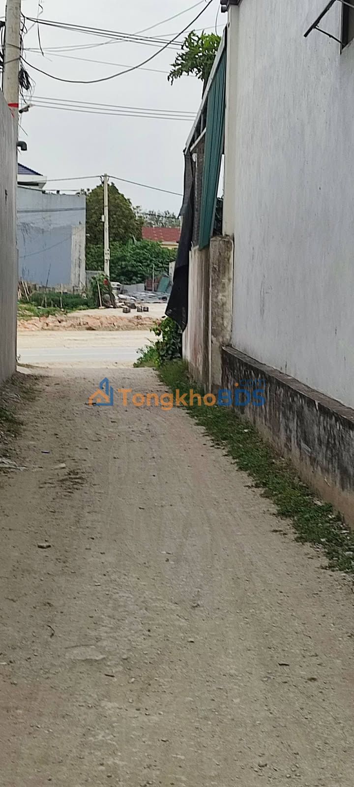 Bán Đất Tặng Nhà Cấp 4 Quảng Vinh, Sầm Sơn - 156m² Sổ Đỏ Riêng