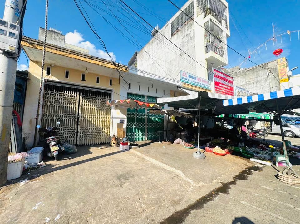 Nhà Mặt Tiền Chợ Sa Thầy - Kinh Doanh Đắc Lợi, 86m², Hướng Bắc, 5 Tỷ
