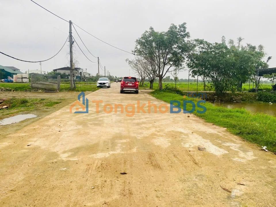 Đất nền Đồng Hới 190m² - Mặt tiền 13m, cách Nguyễn Xí 50m, Vincom 4km