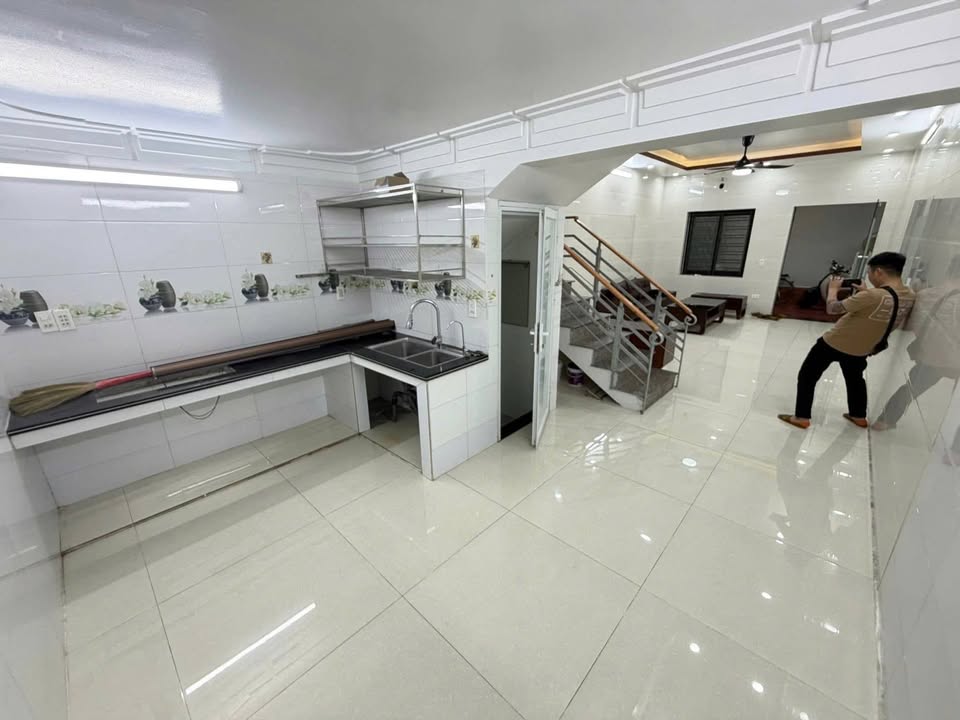 Bán Gấp Nhà 3 Tầng Ngõ 50m Ngô Gia Tự, Hải An - 42m² Giá 2.65 Tỷ