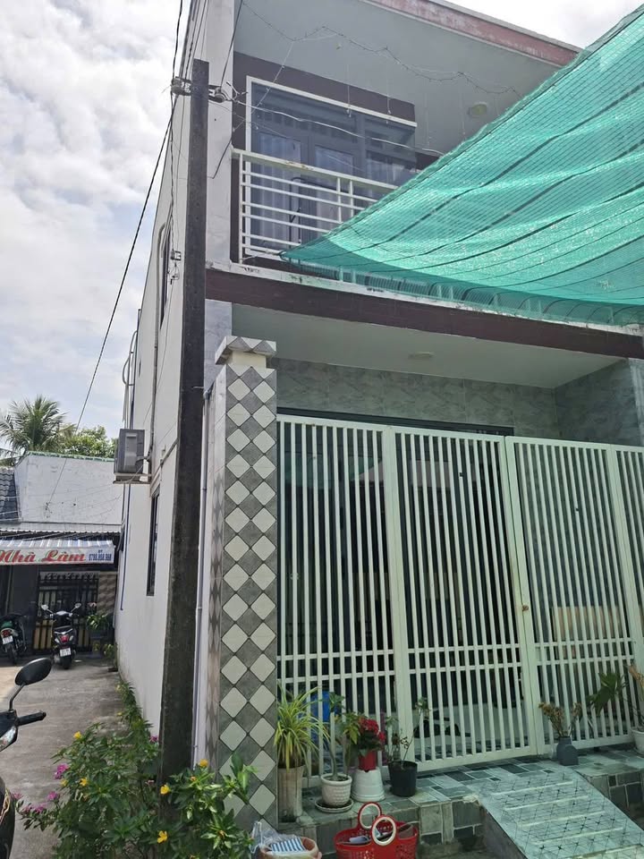 Nhà Phố Gò Công 59m² - 2 Mặt Tiền Đường Nguyễn Huệ, Gần Trung Tâm