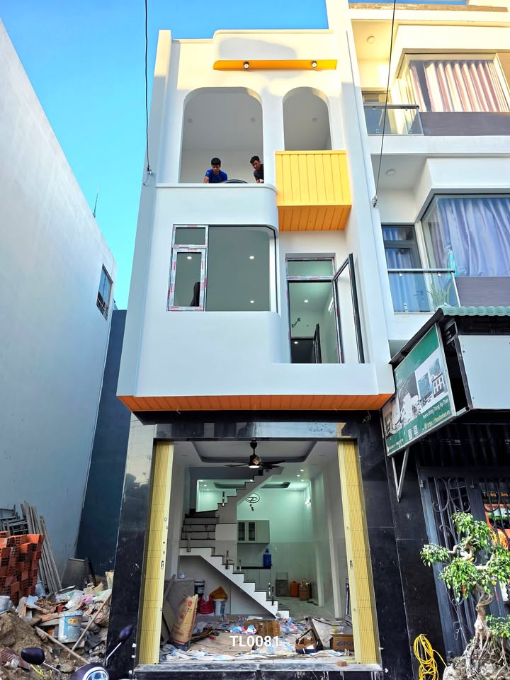 Nhà Mặt Tiền 3 Tầng Quy Nhơn - 40m², 3.6 Tỷ, Sổ Hồng