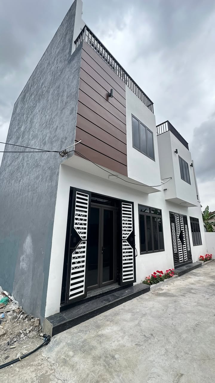 Bán nhà 3 tầng Phường Bắc Sơn, Kiến An - 50m², ô tô đỗ cửa, 2.399 tỷ