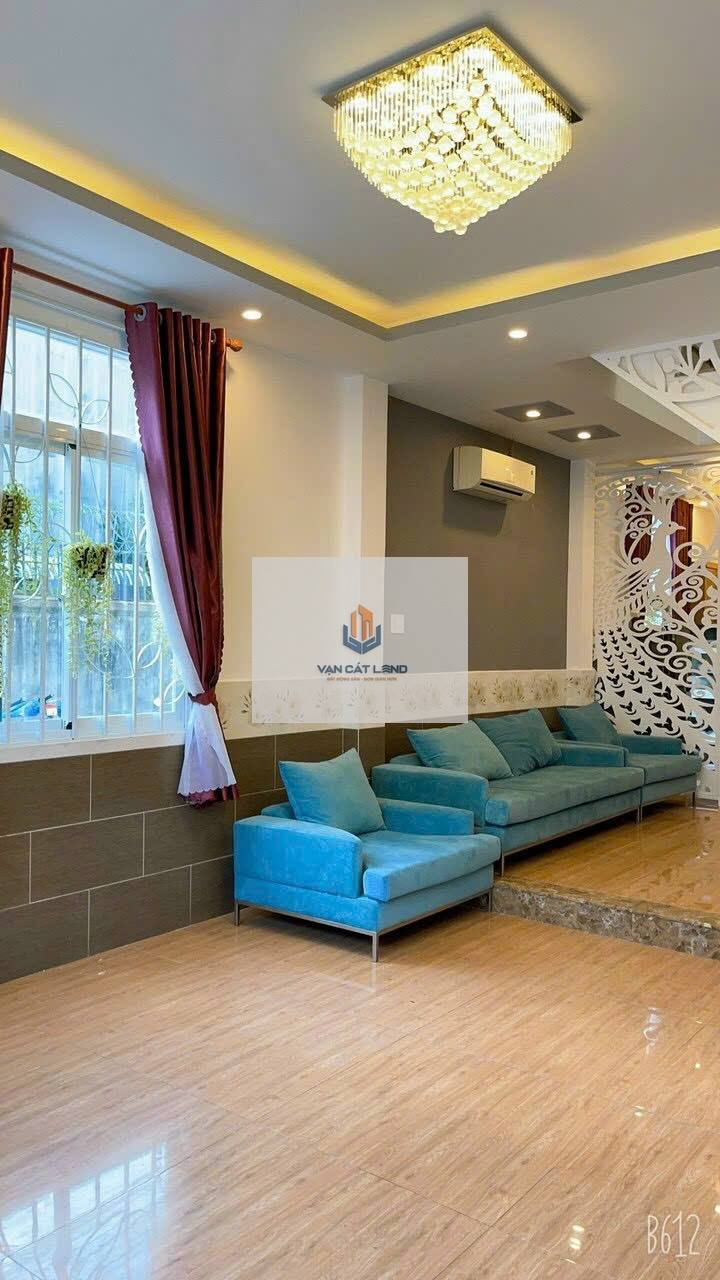 Cho thuê nhà 4 tầng góc, 82m², Vũng Tàu - Xe hơi vào nhà