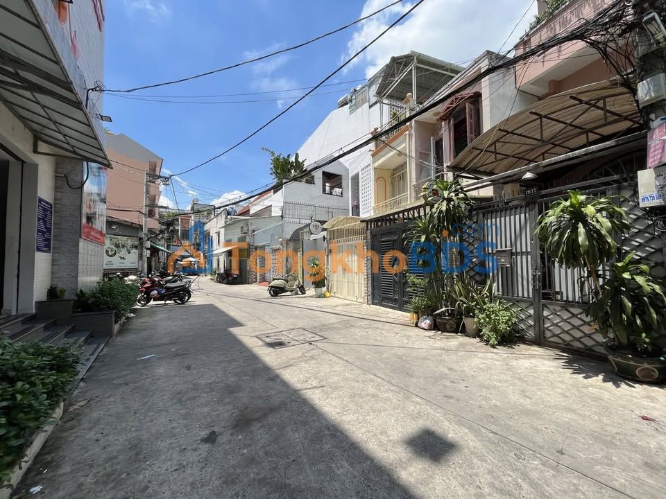 Nhà Phố Phạm Văn Hai 60m² - 2 Tầng BTCT - Giá 6 Tỷ