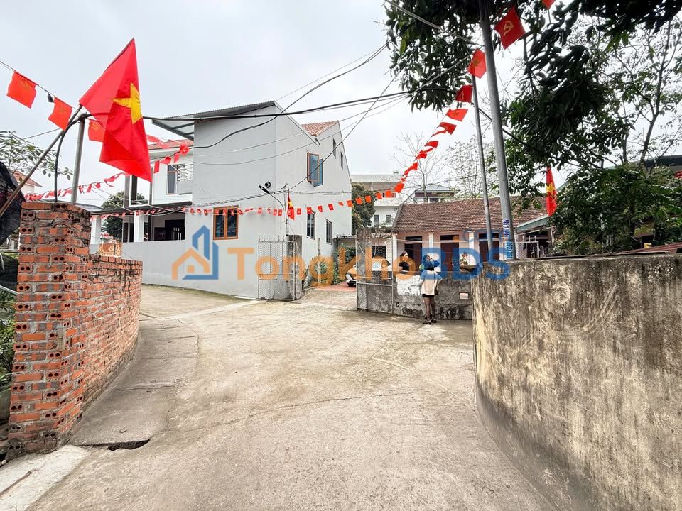 Đất Nền Phú Thọ - 102m² Mặt Tiền Rộng - Giá Tốt, Sổ Đỏ Sẵn Sàng