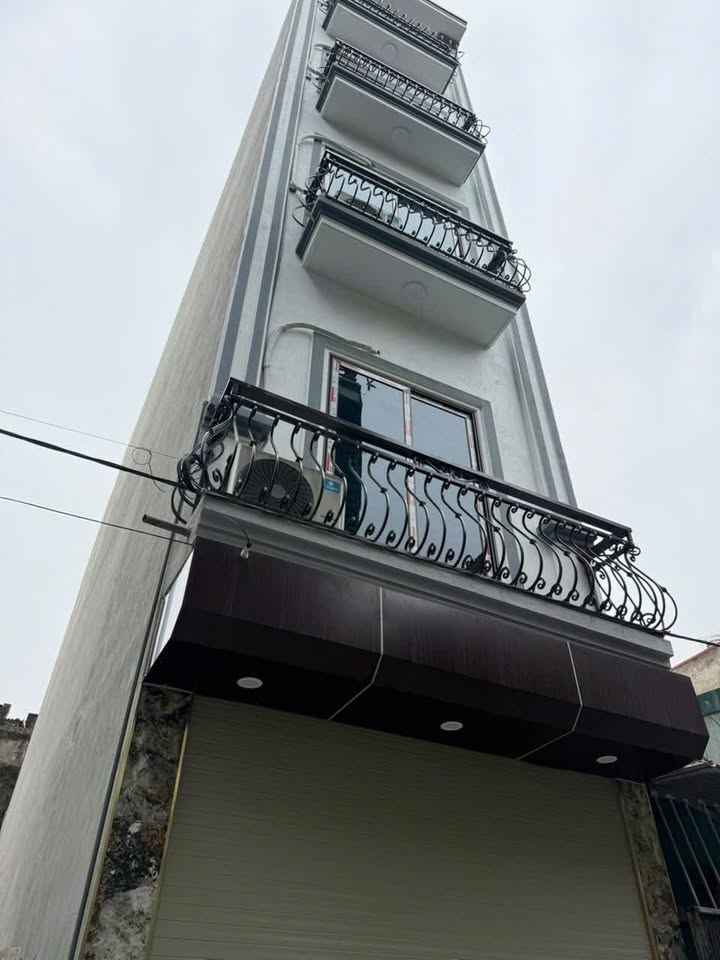 Nhà Phân Lô 5 Tầng - 52m² Sát Hồ Linh Đàm, Ô Tô Vào Nhà - 10.x Tỷ