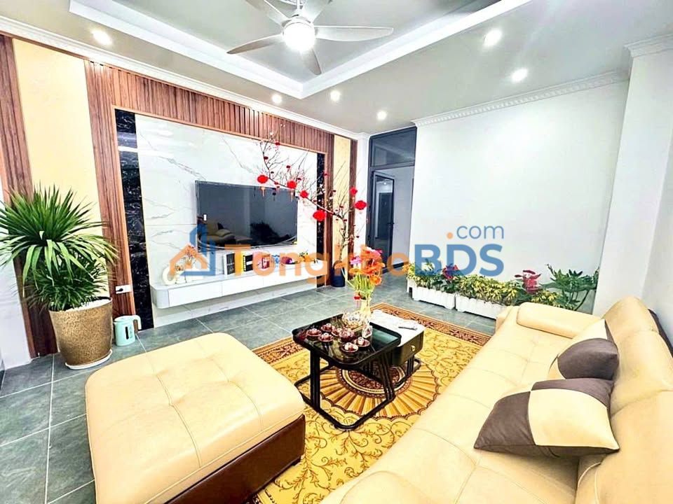 Cho thuê nhà phố Ngọc Lâm, Long Biên - 60m², 10PN, 6 tầng thang máy, dòng tiền 50-60tr/th