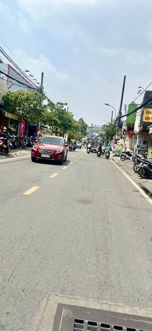 Nhà Mặt Tiền Đỗ Xuân Hợp, Thủ Đức 500m² - Giá 71 Tỷ, Giảm Mạnh 24 Tỷ!